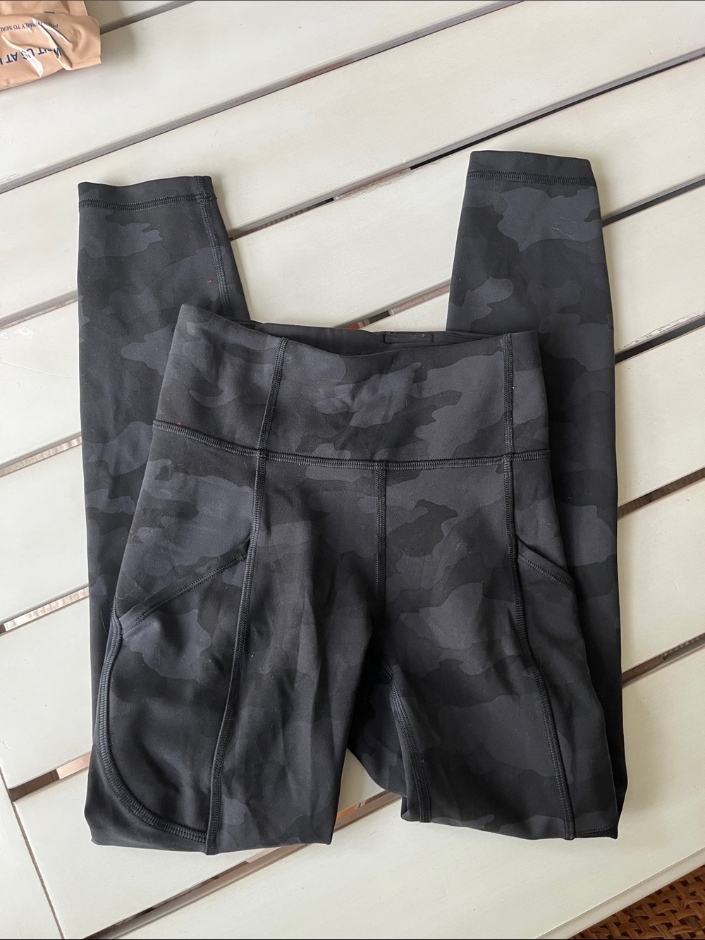Lululemon Power Thru High Rise Tight Leggings Black Camo Sz 0